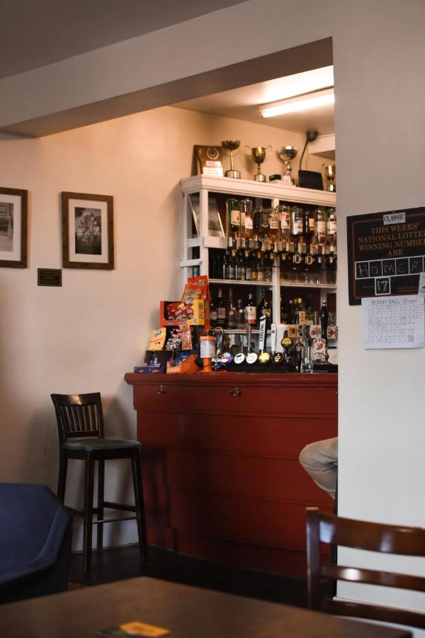 Отель The Crown And Woolpack Long Sutton  Экстерьер фото