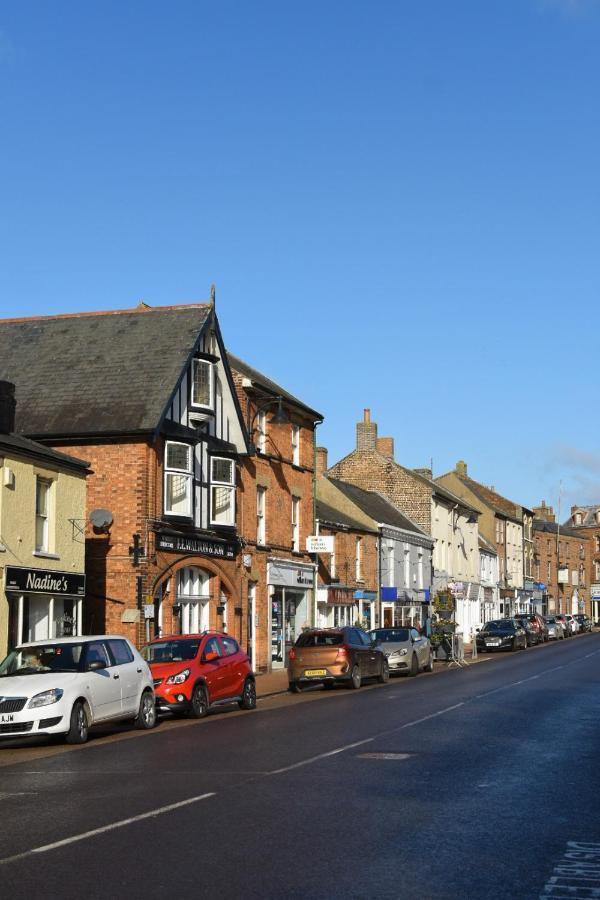 Отель The Crown And Woolpack Long Sutton  Экстерьер фото