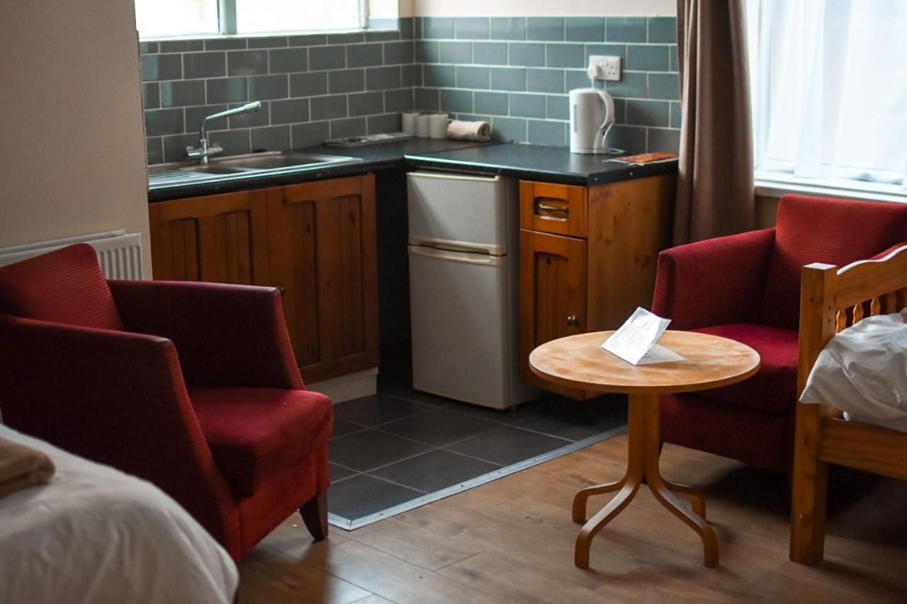 Отель The Crown And Woolpack Long Sutton  Экстерьер фото